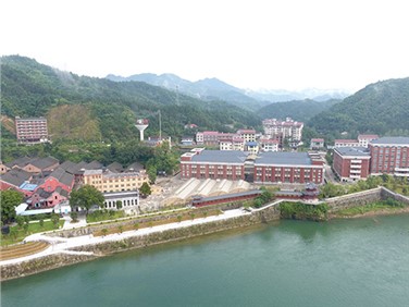 沿江風(fēng)光帶、資江漁晚